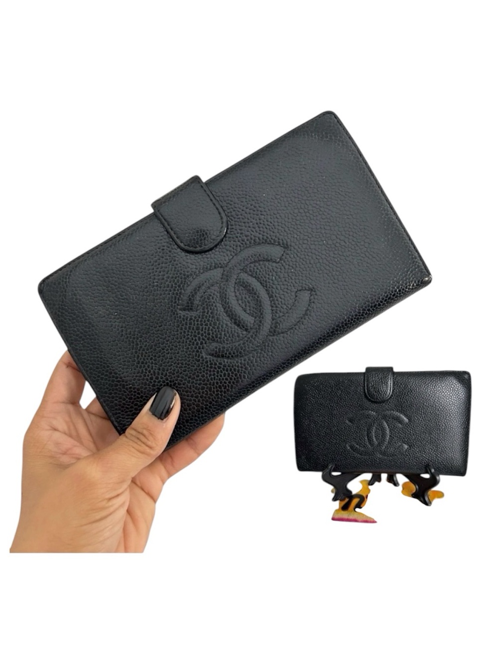 Vintage CHANEL CC  Caviar Skin Leather Bifold Long Wallet Black Authentic